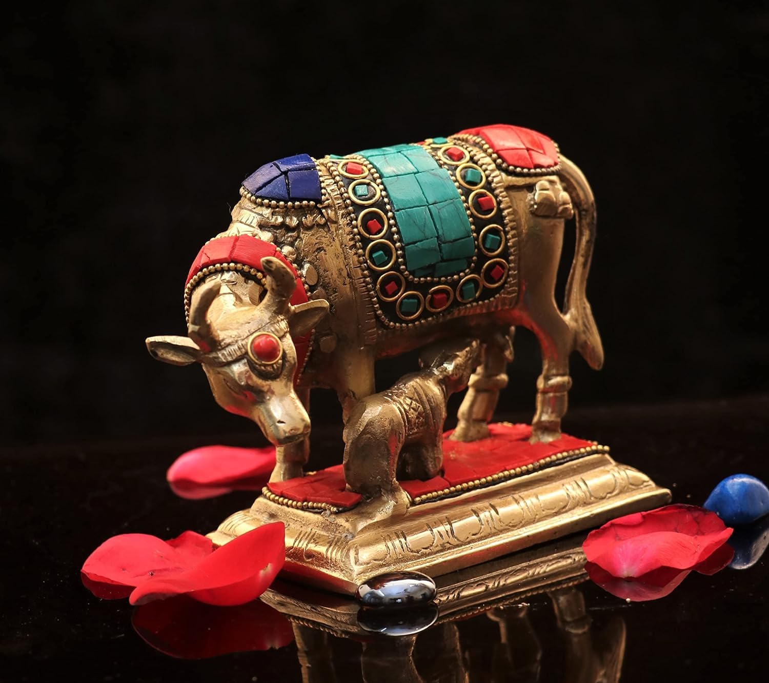 Brass Kamadhenu Cow with Calf Idol Vastu Gau MATA Idol, Spiritual Vastu Nandi Cow & Calf Idol for Home and Office